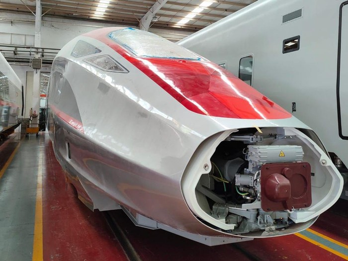 Penampakan perdana kereta cepat Jakarta-Bandung