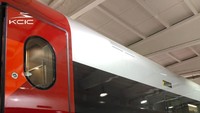 Meski saat ini foto tampak keseluruhan EMU belum dapat dilihat, tapi bisa dibayangkan kalau 1 trainset CR400AF ini jadi, keren lho.Foto: Dok. PT KCIC