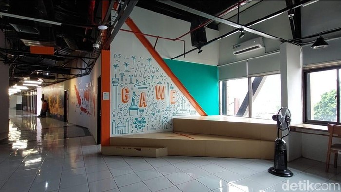 Potret Sepinya Kantor Campuspedia yang Gaji Anak Magang Rp 100 Ribu Startup Campuspedia viral gegara curhatan mantan anak magang yang mendapat gaji kecil dan didenda jika resign. Kantor Campuspedia diketahui ada di Surabaya.