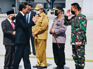 Melihat Lagi Momen Kebersamaan Andika Perkasa dan Jokowi