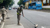 Hal itu membuat Satpol PP makin gencar melakukan pembersihan.