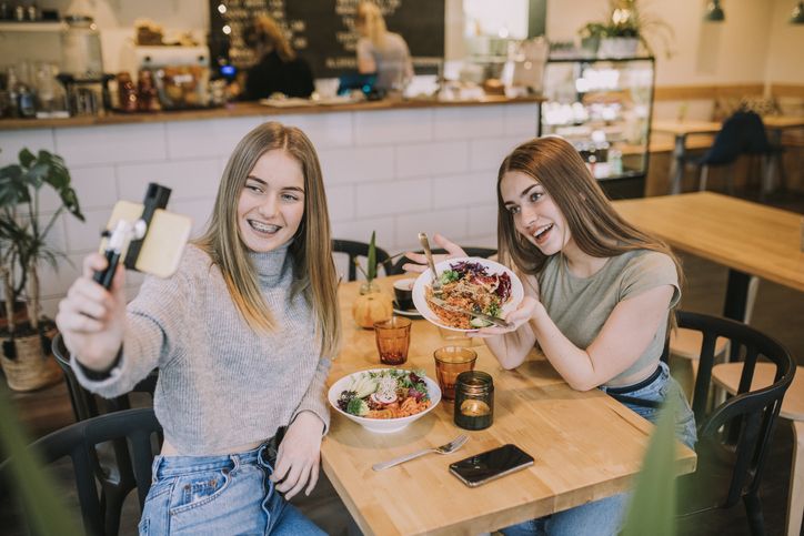 Viral! Selebgram Minta Makan Gratis di Kafe Bayar Pakai 'Exposure'