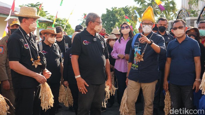 Festival Pesona Meti Kei 2021 telah berlangsung sejak 21 Oktober lalu dan diisi beragam kegiatan yang menampilkan pesona wisata dan budaya Kepulauan Kei.