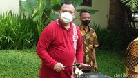 Firli berdalih jika kegiatannya di Yogya untuk mendukung bangkitnya ekonomi masyarakat di tengah pandemi. 