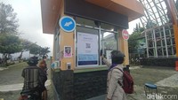 Uji coba pembukaan ini, pengunjung melakukan scan barcode PeduliLindungi dan anak-anak di bawah 12 tahun belum diperbolehkan berkunjung.