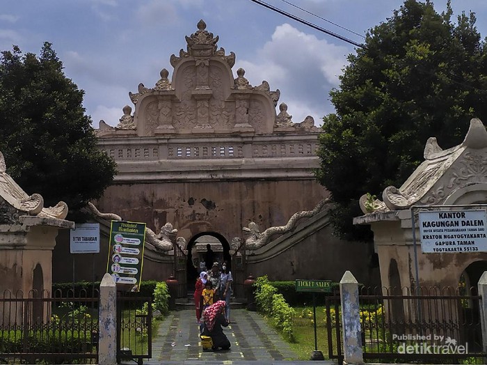 Wisata Taman Sari