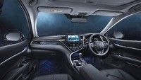 New Camry hadir dengan tampilan baru yang lebih tegas dan elegan, serta sejumlah fitur baru yang membuatnya semakin advance dan berkelas. Foto: doc. Toyota Indonesia