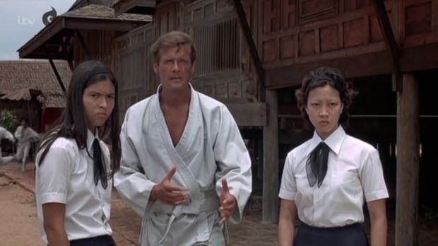 Yuen Qiu pemilik jurus Auman Singa di Kungfu Hustle