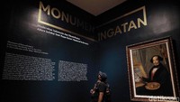 Calon pengunjung diharapkan mengetahui prosedur kunjungan terlebih dulu sebelum datang ke Galeri Nasional Indonesia.