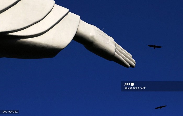 View of the Christ the Protector statue under construction in Encantado, Rio Grande do Sul state, Brazil, on October 29, 2021. - The statue will be larger than Rio de Janeiro's Christ the Redeemer and the third-largest in the world. (Photo by SILVIO AVILA / AFP)