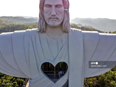 Ada Patung Yesus Terbaru Lagi Dibangun Nih di Brasil