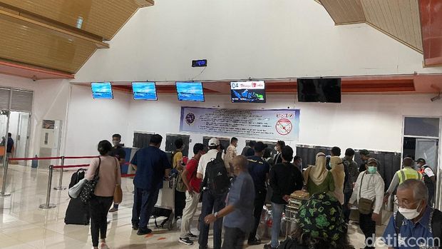 Bandara Karel Sadsuitubun Langgur