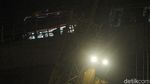 Begini Proses Evakuasi LRT yang Tabrakan di Cibubur