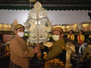 Golkar Jatim Gelar Wayang Kulit: Perjuangan Arjuna Wiwaha Mirip Ketum Airlangga