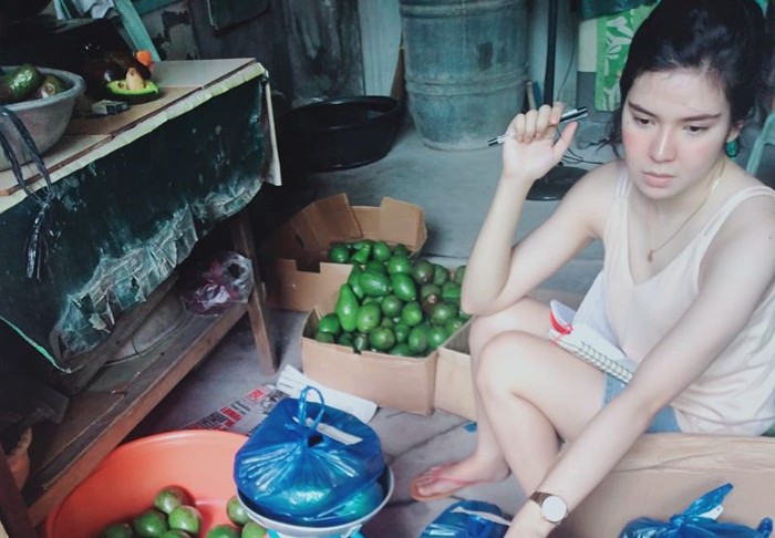 Ini 5 Penjual Sayur Cantik yang Sempat Bikin Heboh Media Sosial Ini 5 Penjual Sayur Cantik yang Sempat Bikin Heboh Media Sosial