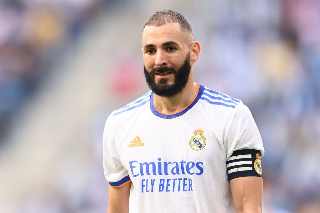 BARCELONA, SPAIN - OCTOBER 03: Karim Benzema of Real Madrid CF looks on during the La Liga Santander match between RCD Espanyol and Real Madrid CF at RCDE Stadium on October 03, 2021 in Barcelona, Spain. (Photo by David Ramos/Getty Images)