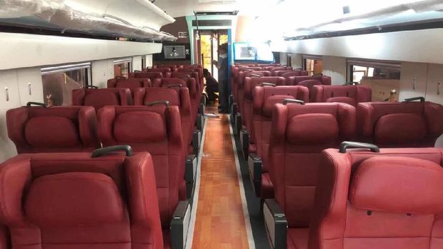 Kereta Api Cepat Jakarta-Bandung (KCJB). (Dok. Humas Pemprov Jabar) Kereta Api Cepat Jakarta-Bandung (KCJB). (Dok. Humas Pemprov Jabar)