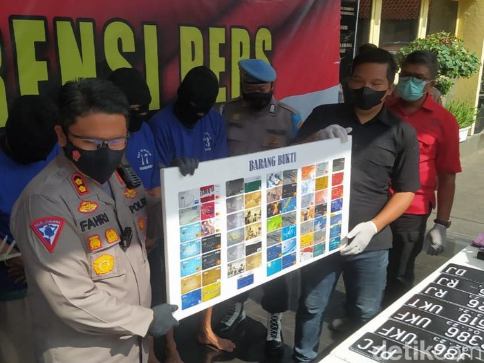 Komplotan pembobol ATM dibekuk Polres Cirebon Kota