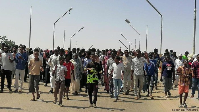 Perlawanan Sipil Menguat Pasca Kudeta Militer di Sudan