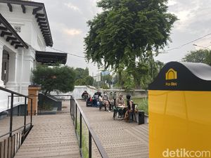 Jajan Sambil Hangout Asyik di Pos Bloc, Ada Apa Saja Sih?
