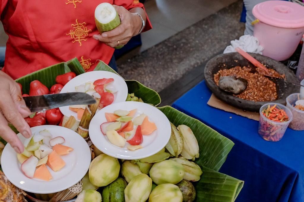 Promosikan Rujak Natsepa, Sandiaga Uno Berencana Libatkan MURI