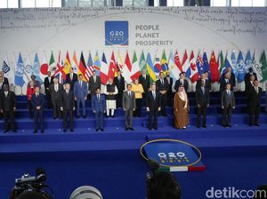 Sepekan Kunker ke LN, Apa Jokowi Bakal Dikarantina? Ini Harapan Warga