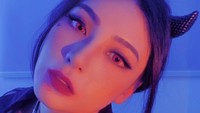 Gaya Tamara Dai yang keren dengan tanduk dan sorot mata tajam. Foto: dok instagram Tamara Dai