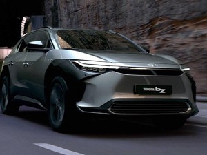 Toyota Pamer Mobil Listrik bZ4X, Toyota Indonesia Boyong Tahun Depan?