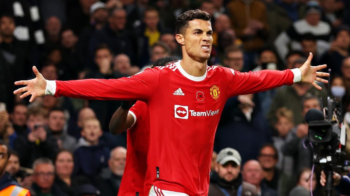 Cristiano Ronaldo tampil sip saat Manchester United mengalahkan Tottenham Hotspur. (Foto: Getty Images/Catherine Ivill)