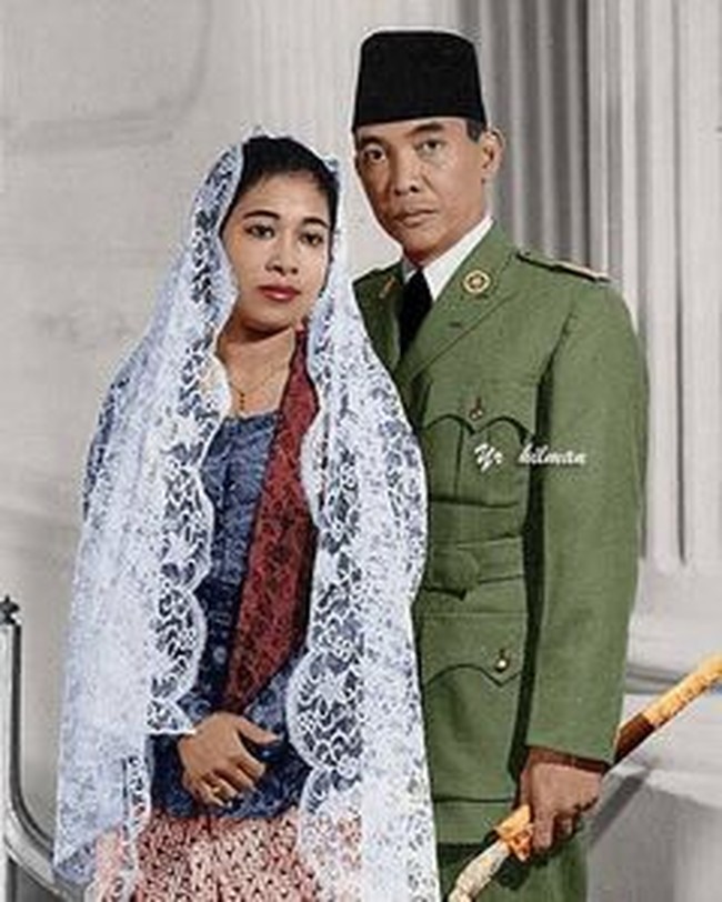Ini inspirasi gaya Jeje Soekarno dan Bella Clarissa. Dalam postingan Jeje, adik Ricky Harun itu menulis, Faorite season, Dressing up as my favorite couple , with my favorite girl. Happy Halloween everyone, Foto: Instagram @bellaclrs
