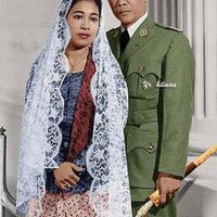 Ini inspirasi gaya Jeje Soekarno dan Bella Clarissa. Dalam postingan Jeje, adik Ricky Harun itu menulis, Faorite season, Dressing up as my favorite couple , with my favorite girl. Happy Halloween everyone, Foto: Instagram @bellaclrs
