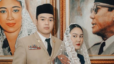 Pesta Halloween, Jeje Soekarno & Pacar Jadi Soekarno-Fatmawati Banjir Pujian