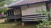 Rumah Adat Kampung Tajur