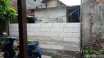 Kasihan! Akses Rumah Warga Surabaya Ini Ditembok Tetangganya