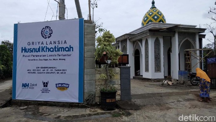 Kisah Trimah, Lansia asal Magelang, Jawa Tengah yang diserahkan ketiga anaknya ke Griya Lansia Husnul Khatimah sempat viral di media sosial. Begini kondisi Trimah.