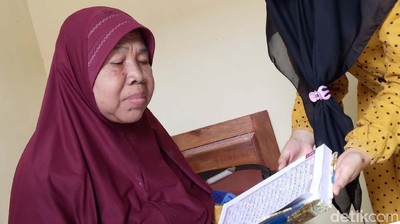 Potret Trimah, Ibu yang Dititipkan Anaknya ke Griya Lansia