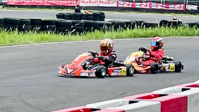 Qarrar Firhand Ali tampil ciamik sekembalinya dari Italia selama dua bulan terakhir. Dia langsung membawa Tanada Racing Team berjaya di seri kelima Kejurnas Gokar.