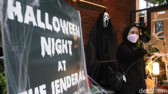 Sensasi Rayakan Halloween di Kota Bandung Sensasi Rayakan Halloween di Kota Bandung