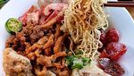 20 Bakmi Babi Paling Endes Ada di Tempat Ini