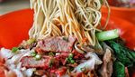 20 Bakmi Babi Paling Endes Ada di Tempat Ini
