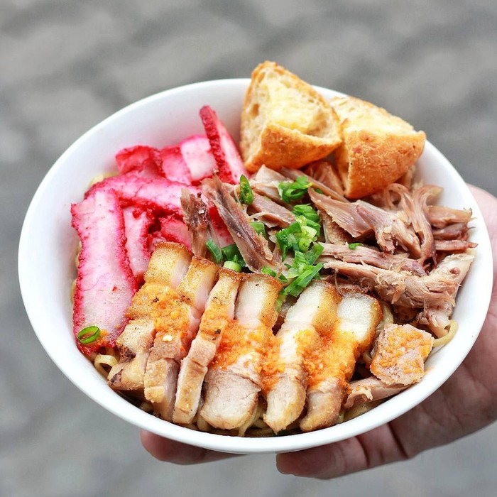 20 Bakmi Babi Paling Endes Ada di Tempat Ini 20 Bakmi Babi Paling Endes Ada di Tempat Ini