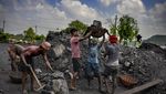 Potret Buruh Angkut Batu Bara di India, Penghasilan Rp 42.000/hari