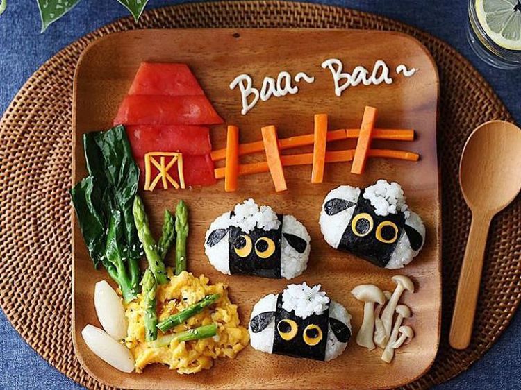 10 Bekal Bentuk Beruang hingga Domba Lucu Ini Bikin Nggak Tega Dimakan!