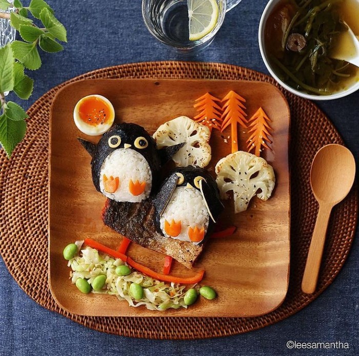 10 Bekal Bentuk Beruang hingga Domba Lucu Ini Bikin Nggak Tega Dimakan!