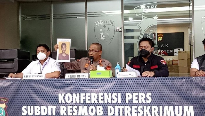 https://www.detik.com/search/searchall?query=pegawai+basarnas+dibegal&siteid=3