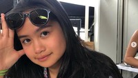 Faye Hasian Simanjuntak masuk dalam Forbes Indonesia sebagai 30 under 30 2020. Faye masuk dalam kategori Social Entrepreneur dan Philanthropy. Sebagai kakek, Menteri Koordinasi Kemaritiman dan Investasi (Menko Manves) Luhut Binsar Pandjaitan ikut bangga. Foto: instagram @fsmnjntk/@rumahfaye
