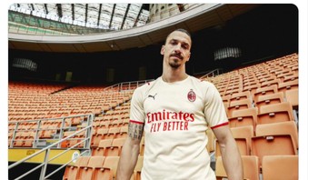 Zlatan adalah sang raja, puji warganet ini. Foto: Twitter