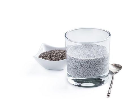 Minum Air Chia Seed Bisa Cepat Turunkan Berat Badan? Begini Faktanya Minum Air Chia Seed Bisa Cepat Turunkan Berat Badan? Begini Faktanya