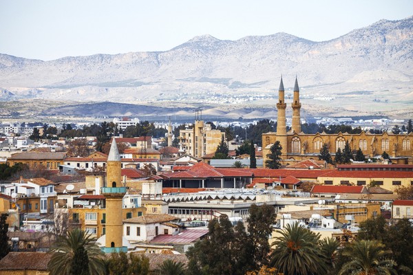 Ini Nikosia di Siprus. Kota dengan pemandangan indah yang selalu bisa bikin wisatawan jatuh cinta (Getty Images/iStockphoto/peeterv)