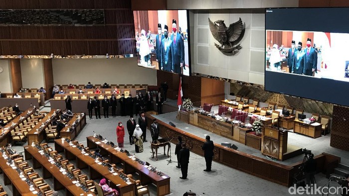 Paripurna DPR RI 1 November 2021 (Rolando Fransiscus Sihombing/detikcom).